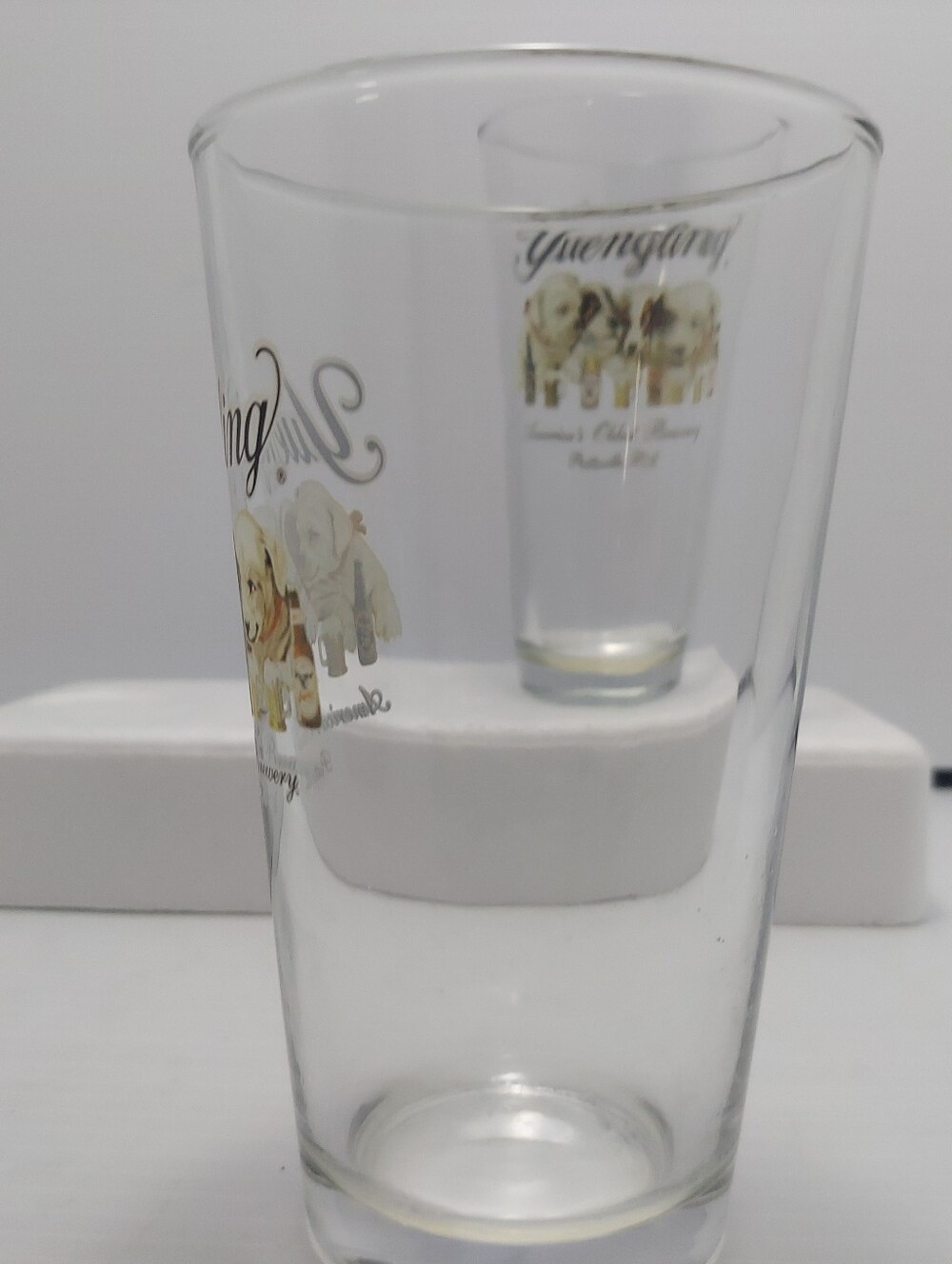 Yuengling Clear Pint Glass with Dog Artwork - Clear - Picture 4 of 14